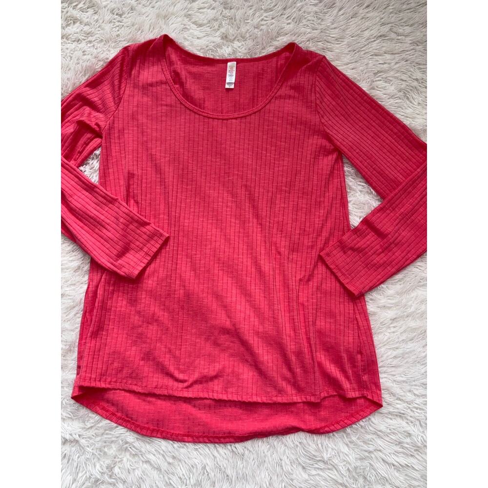 Lulularoe women's sz. M pink ribbed tunic style top. Exc. condition, comf